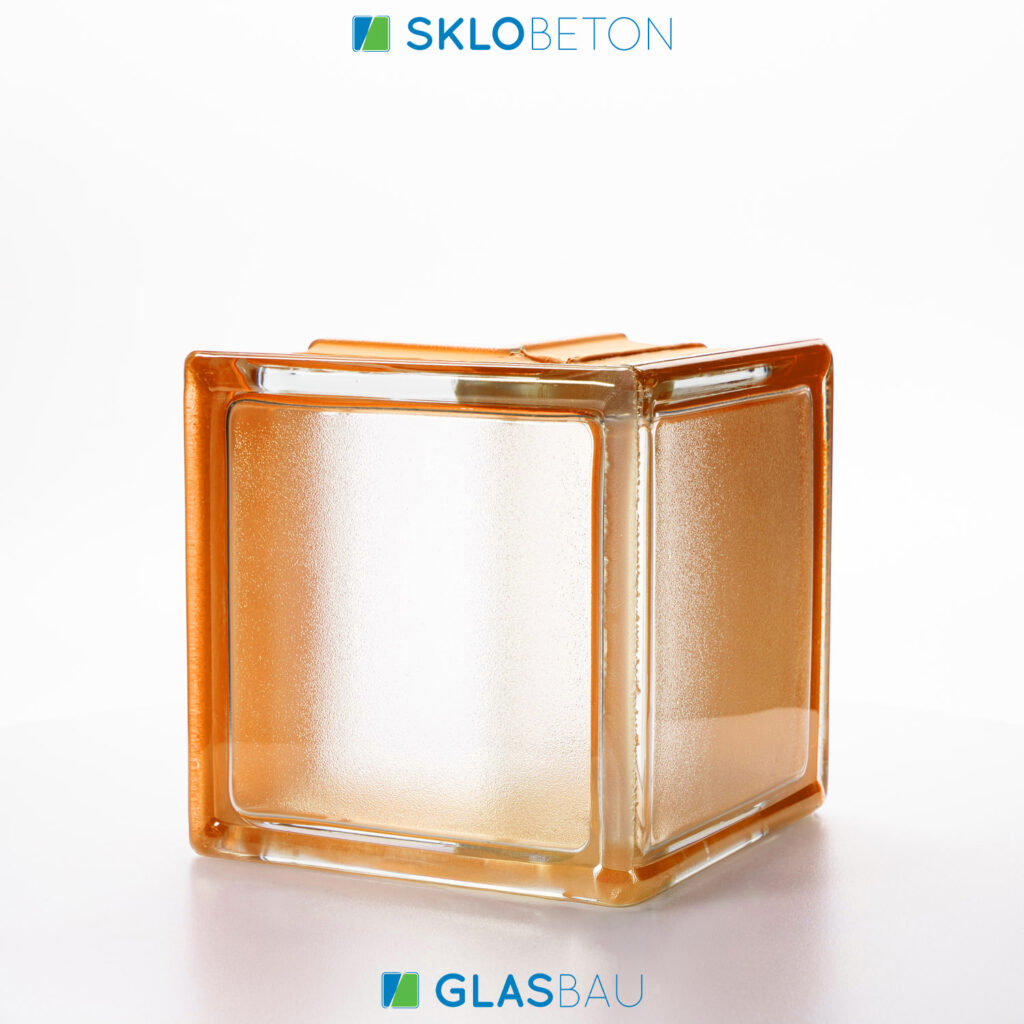 MG Mini Apricot Corner